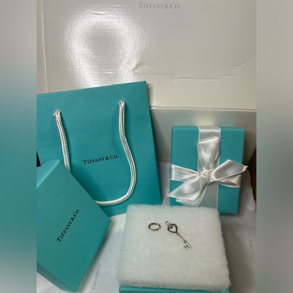 Tiffany & Co Heart Key Charm - Picture 2 of 8